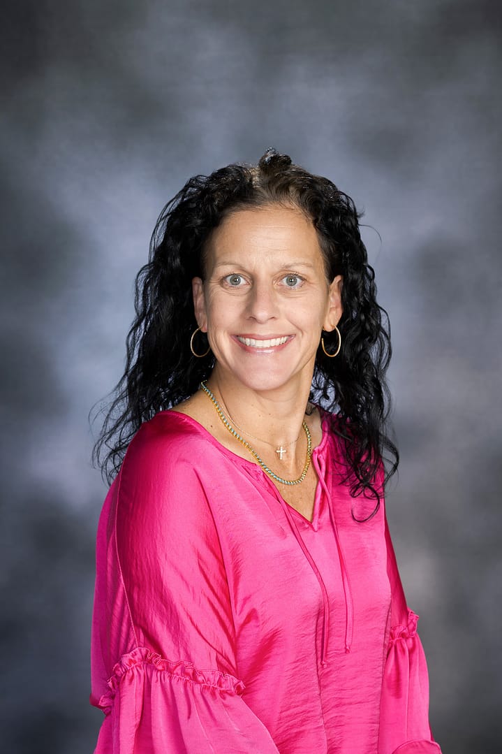 2582Briarwood-Staff-0609