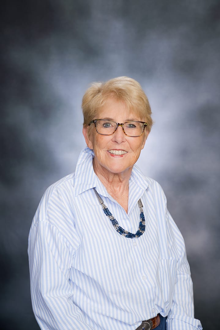 2582Briarwood-Staff-0350